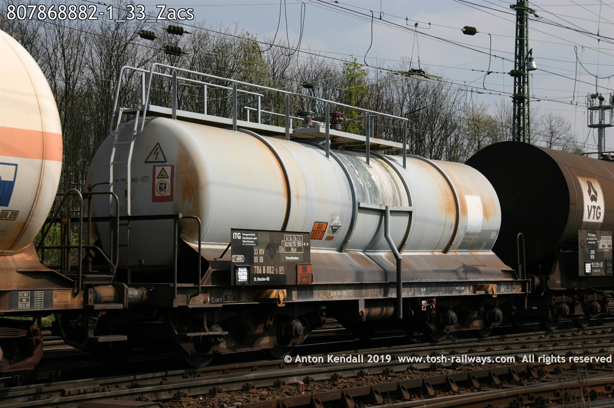 807868882-1_33_Zacs.jpg